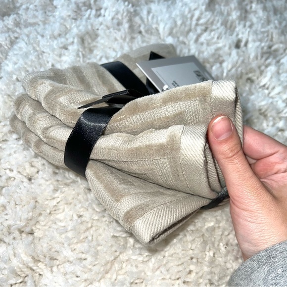 H&M Home 3-Pack Washcloths Organic Cotton Jacquard-Weave Taupe Size 12x12” NWT - Picture 5 of 9